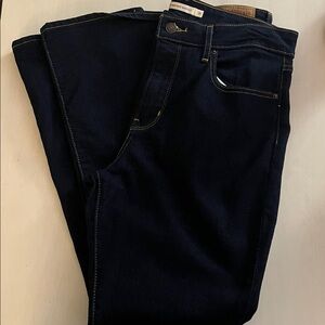 Women’s Levi’s 725 high rise boot cut jeans dark wash